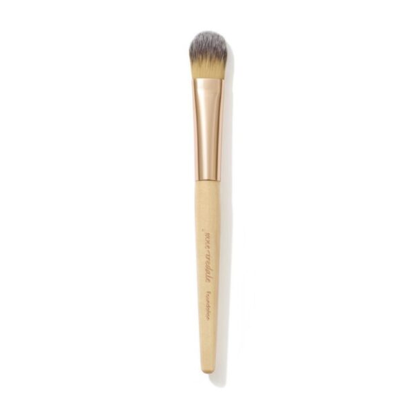 JANE IREDALE FOUNDATION BRUSH – plokščias makiažo pagrindo šepetėlis